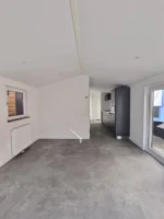 Casa móvil Shadow moderna con revestimiento madera 3 ventanas y porche. - Imagen 3